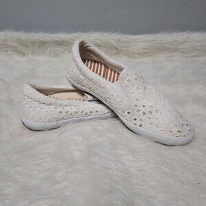 Taos White Eyelet Canvas Slip On Shoes, Style: Dandy, 8